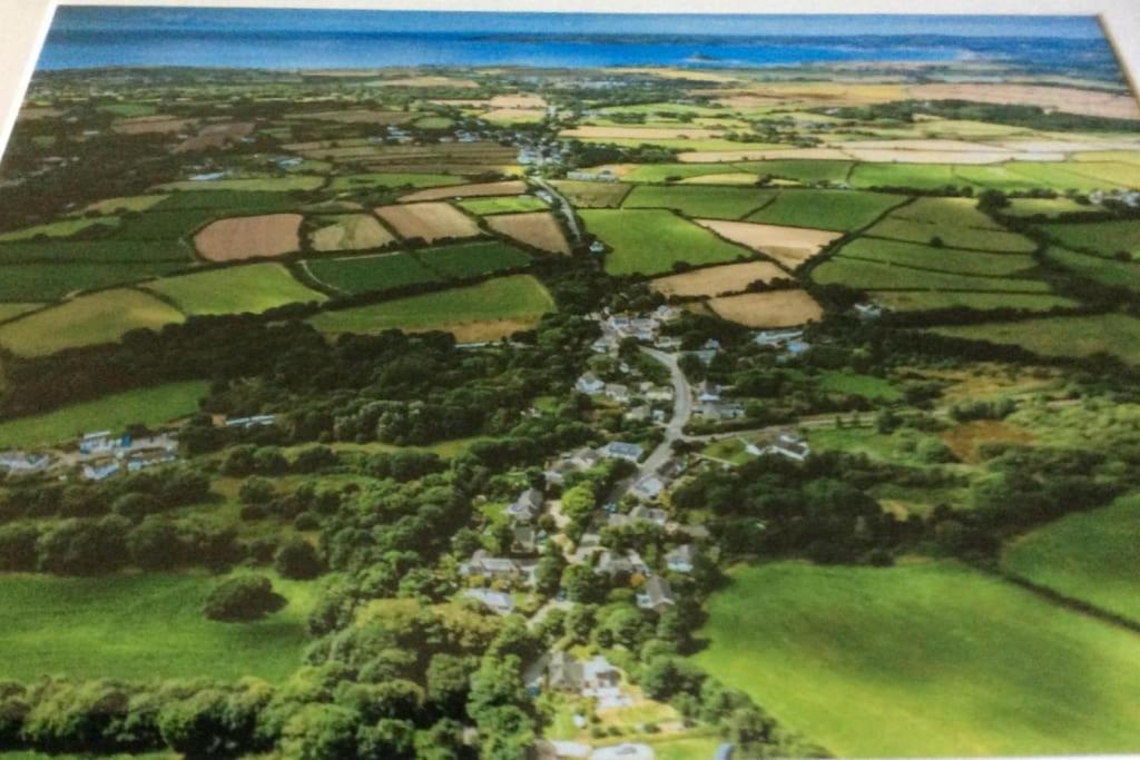 Lovely Cornish Cottage In Small Village Setting Saint Hilary  エクステリア 写真