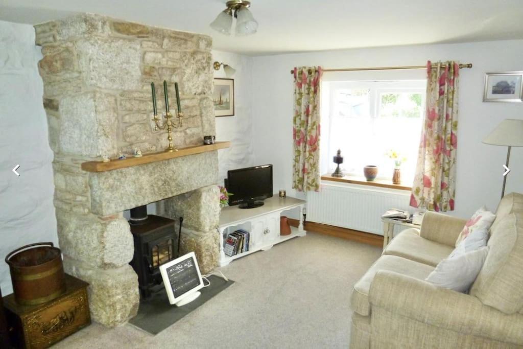 Lovely Cornish Cottage In Small Village Setting Saint Hilary  エクステリア 写真