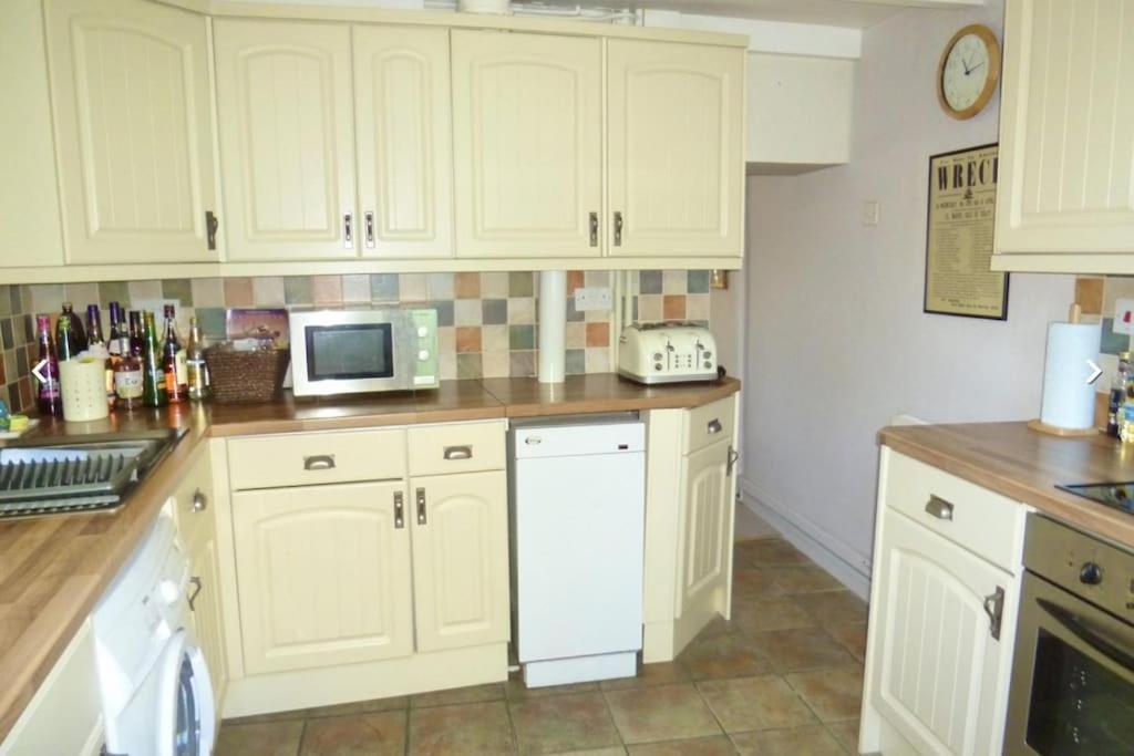 Lovely Cornish Cottage In Small Village Setting Saint Hilary  エクステリア 写真